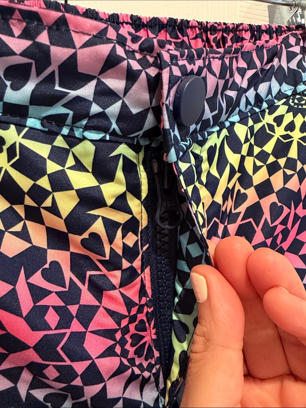The Children’s Place Girls Colorful Geometric Print Fleece-Lined Snow Pants 🌈❄️ - Picture 4 of 10